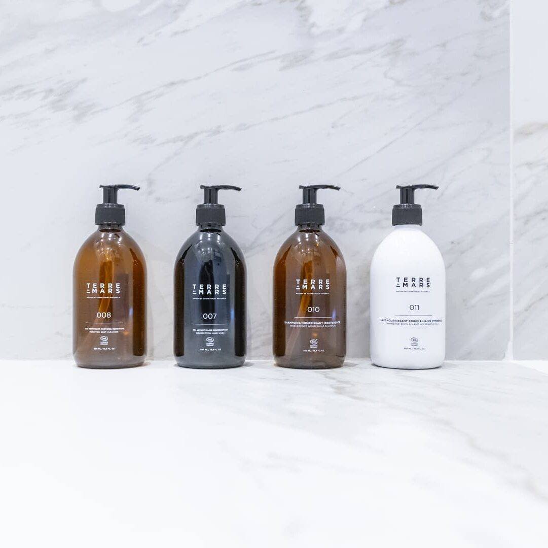 "MOSS9 irreverence nourishing shampoo refillable">MAITINAMASIS ŠAMPŪNAS – COSMOS ORGANIC 010