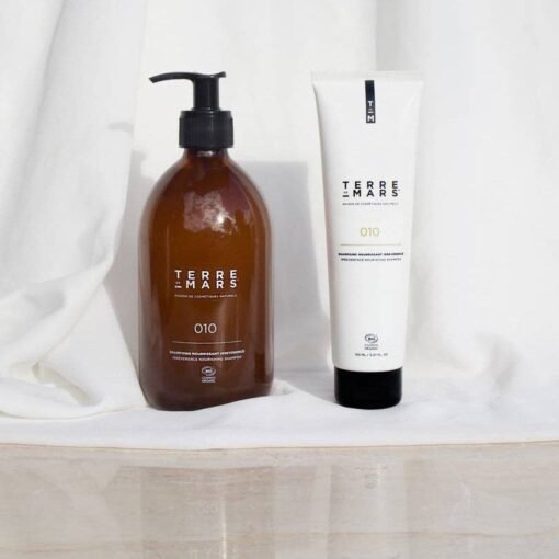 MOSS9 IRREVERENCE NOURISHING SHAMPOO REFILLABLE maitinamasis sampunas plaukams