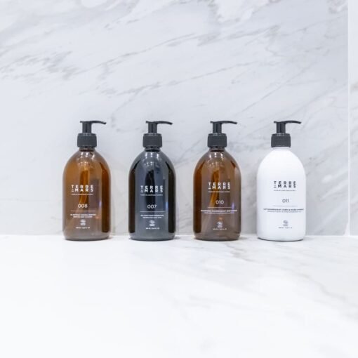 IMMINENCE BODY & HAND NOURISHING MILK REFILLABLE 4 3 MOSS9 Terre de mars An organic low-foaming, aromatic body and hands balm for all skin types-Ekologiskas mazai putojantis, aromatingas kuno ir ranku balzamas visų tipu odai